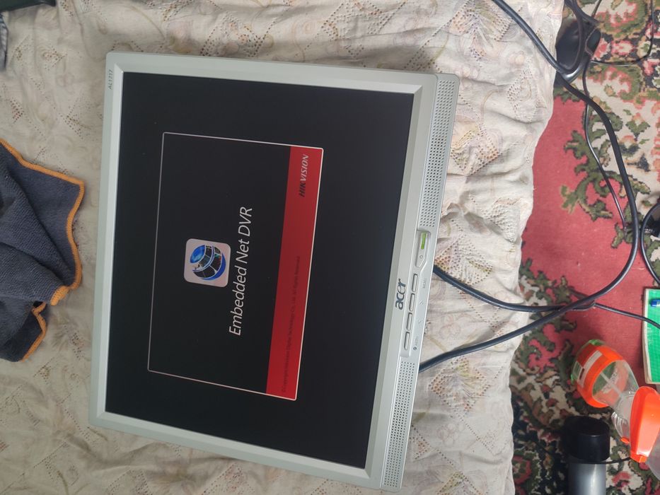 Мониторы "17" 2 шт