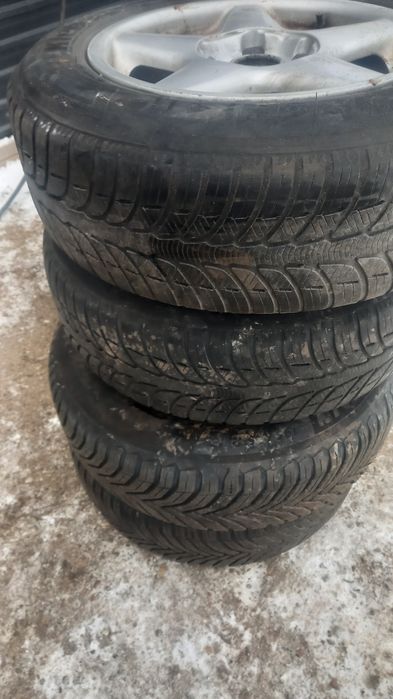 Шины с дисками..