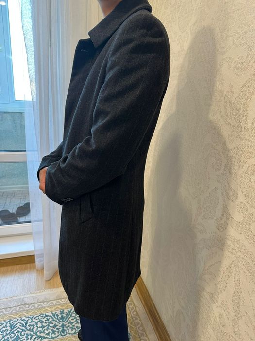 Продаю пальто мужское