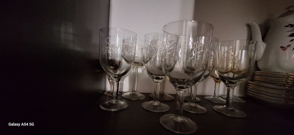 Посуда  раскомплектованная, из разных наборов