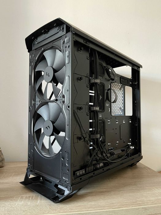 Carcasa Fractal Design Torrent Black Solid, garantie Pc Garage