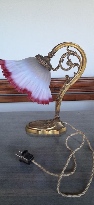 Стара бронзова лампа