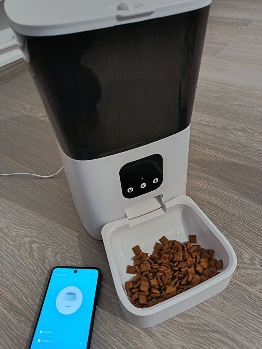 Hrănitor automat hrană animale WIFI - 7 litri