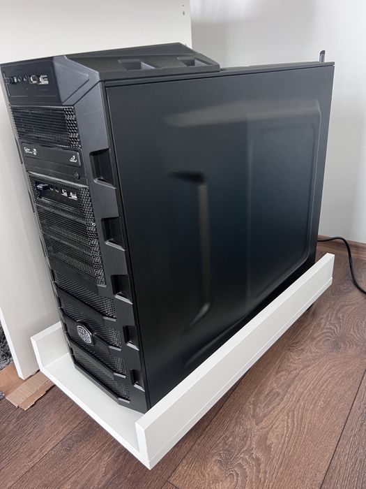 Продавам кутия Cooler Master HAF 922