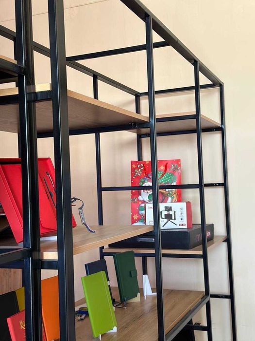 Лофт стеллажи и журнальный стол