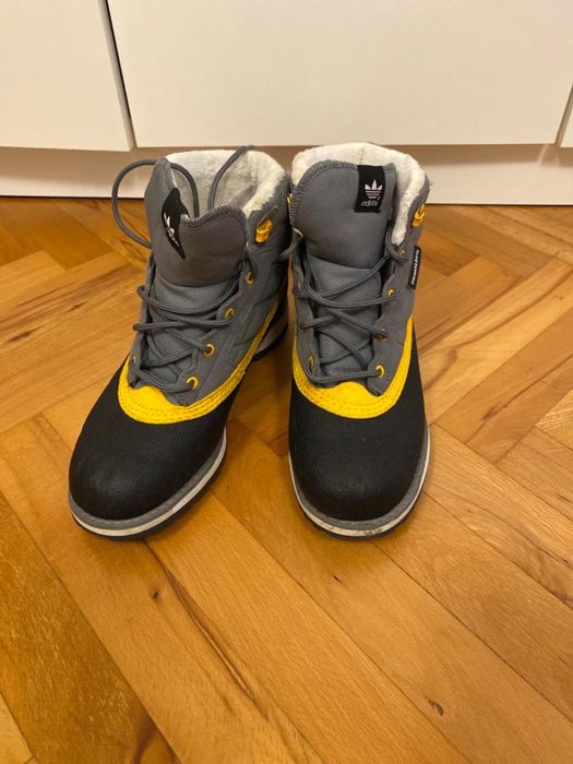 Дамски апрески Адидас