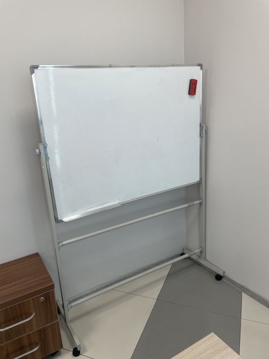 Офисная доска маркерная