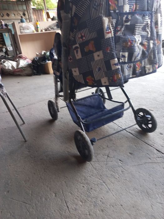 Детская  коляска для детей