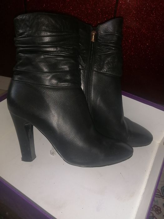 Женские сапоги и ботинки