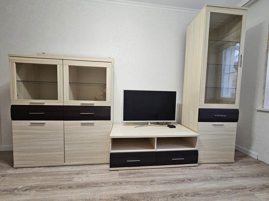 Продам гостиную мебель