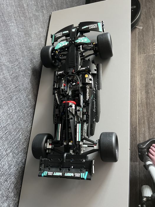 Продам ф1 technic игрушка