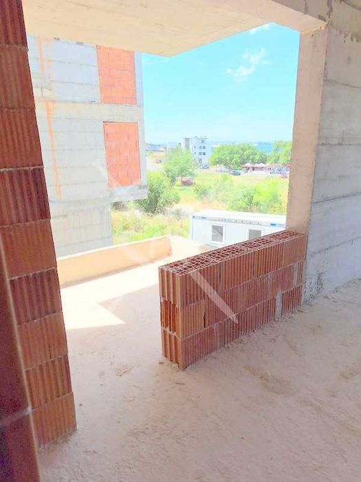 Продава се Двустаен апартамент в Бургас, Крайморие - 70 кв.м за 1600 €/кв.м - Снимка #1