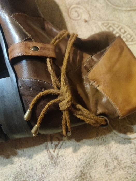 Дамски кожени боти.чисто нови, размер 39
