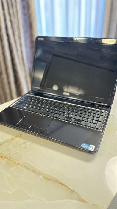 Лаптоп Dell Inspiron N5110