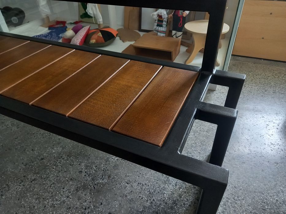 Градинска маса и пейка