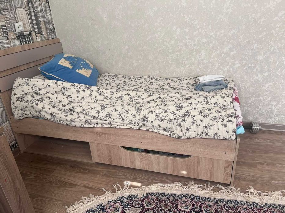 Кровать односпальная