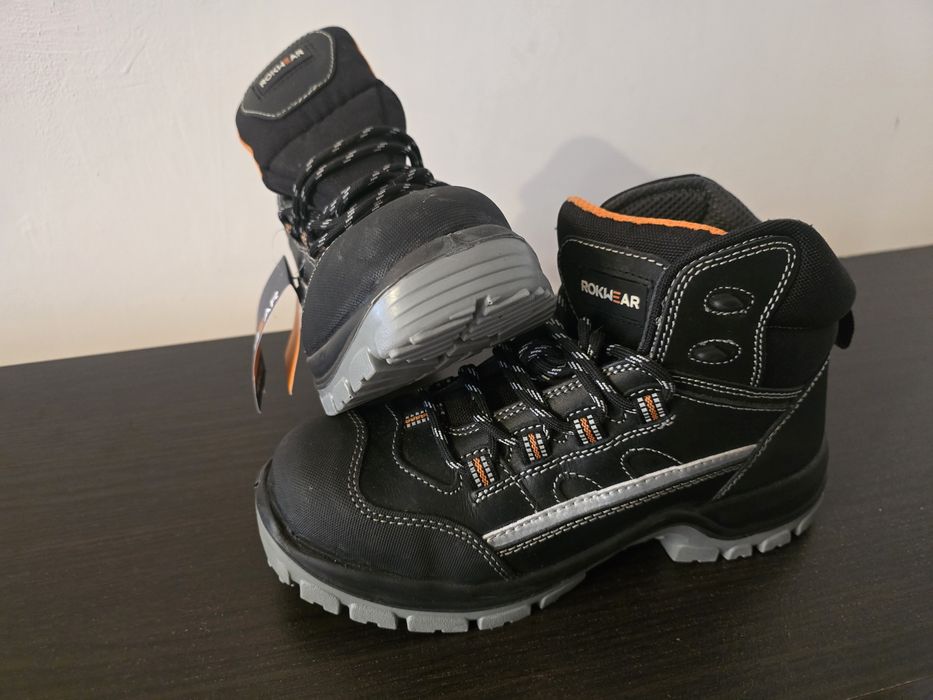 Rokwear safety shoes
