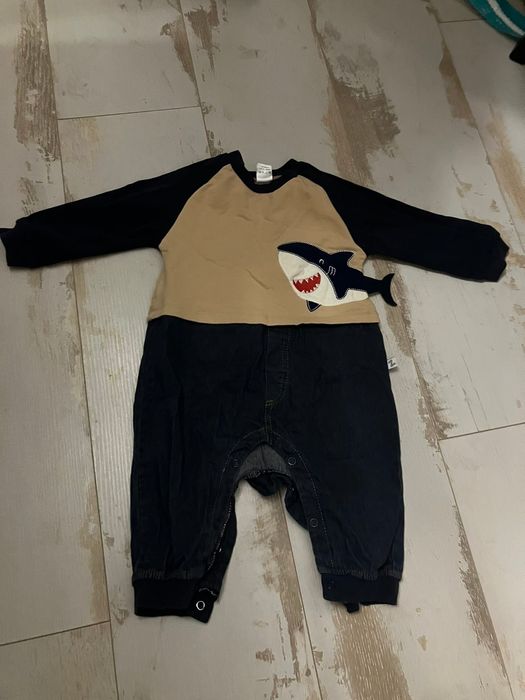 Много запазени детски дрешки