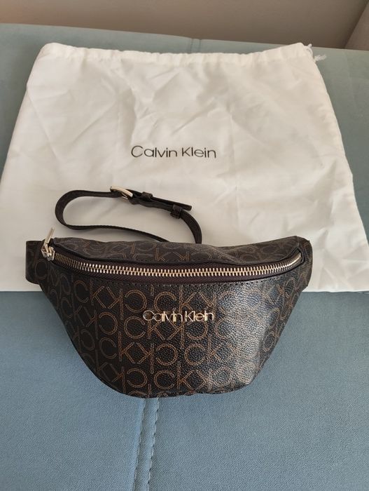 Оригинална чанта Calvin Klein