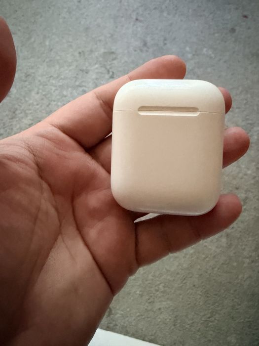 Airpods 2 поколения