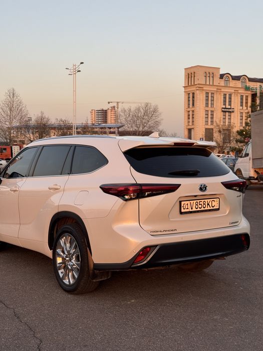 Продается Toyota Highlander Hybrid