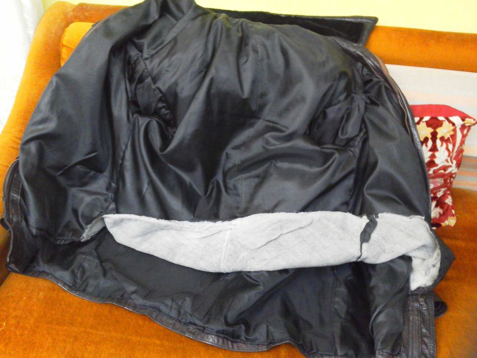 Haina Piele pentru Barbati.