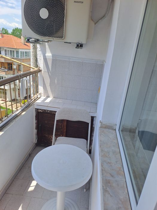 Дава се под наем Едностаен апартамент в к.к. Дюни - 28 кв.м за 25.5 € - Снимка #4