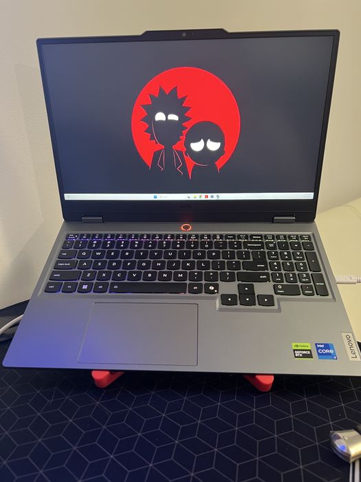 Laptop Gaming Lenovo LOQ RTX 5060