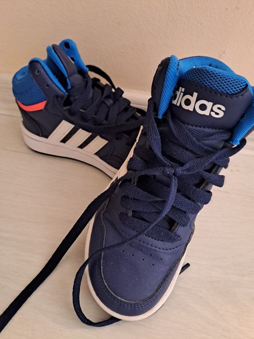 Маратонки Адидас