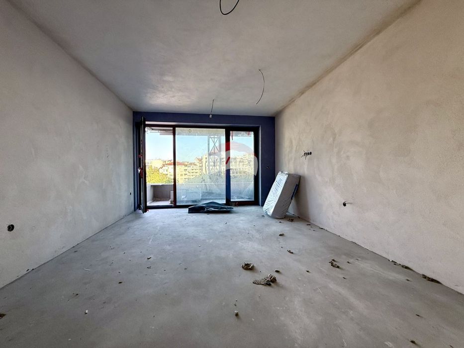 Продава се Тристаен апартамент в Варна, Чайка - 89 кв.м за 2809 €/кв.м - Снимка #3