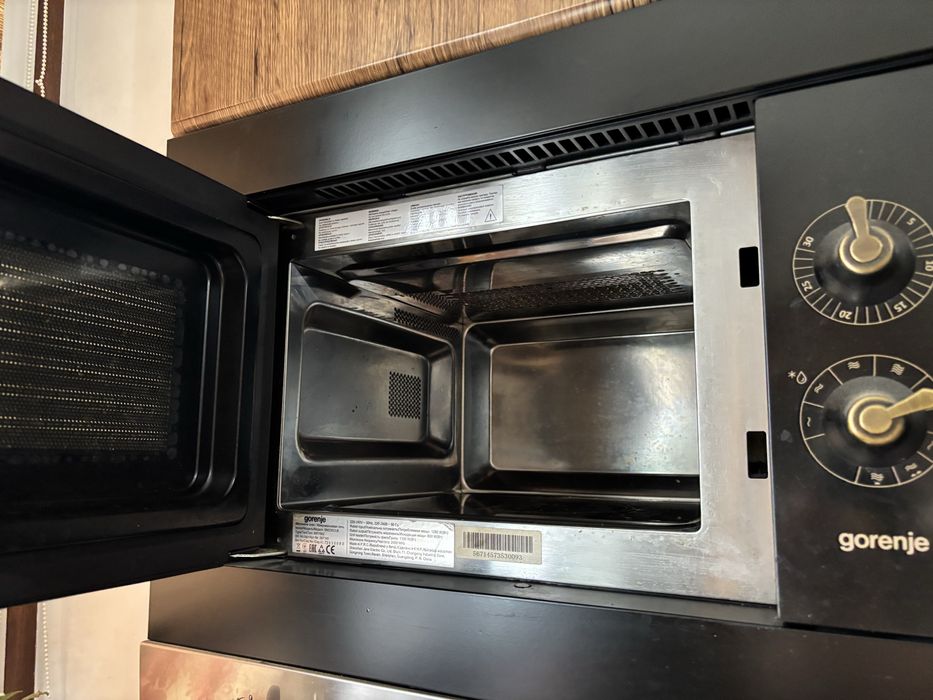 Встраиваемая микроволновка