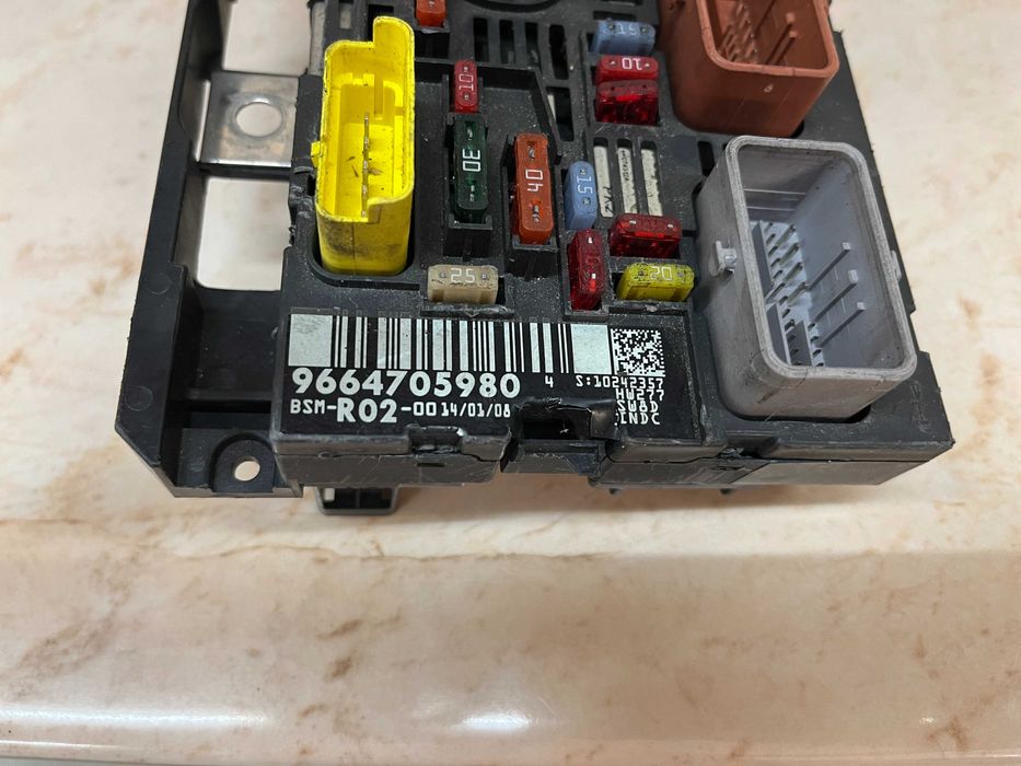 Бушонно табло Бушониера BSM R02-00 БСМ Р02-00 Peugeot 3008 Citroen C5