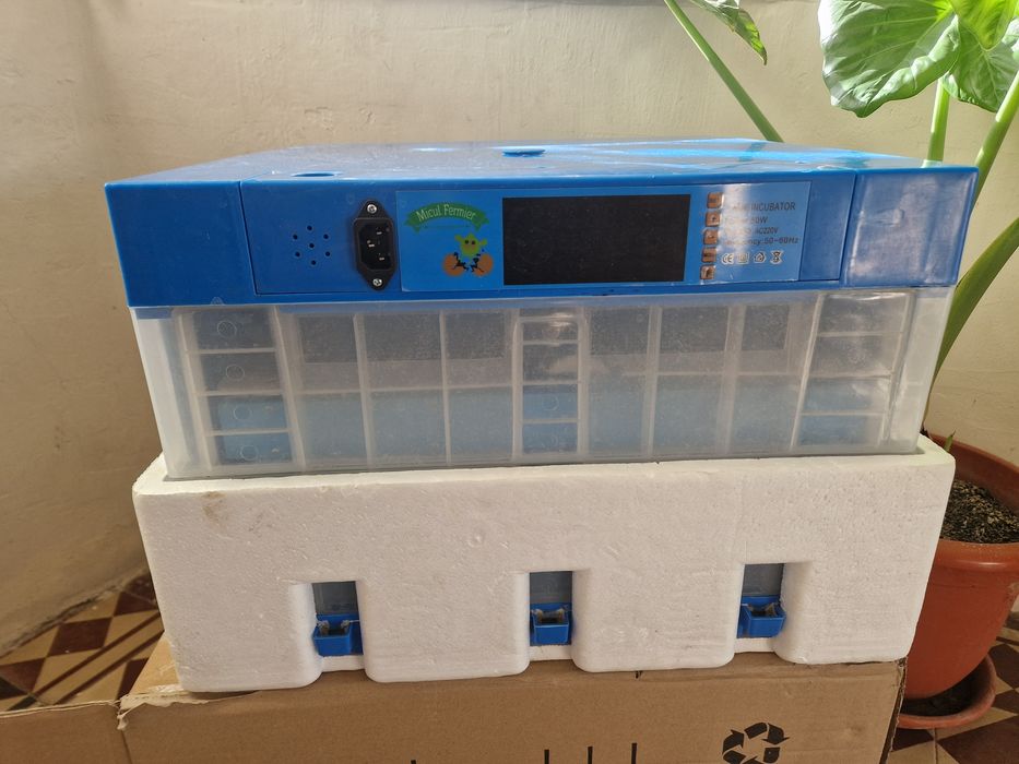Micul Fermier Incubator