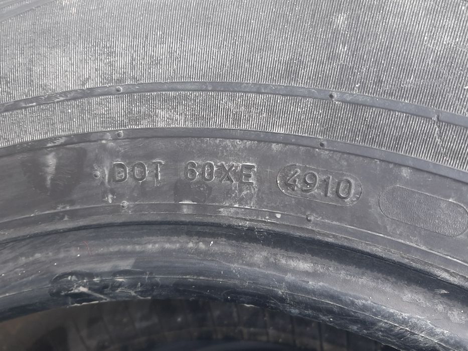 Anvelope 215/70/ 16 . Set ș.i 205/65/16 .C două.