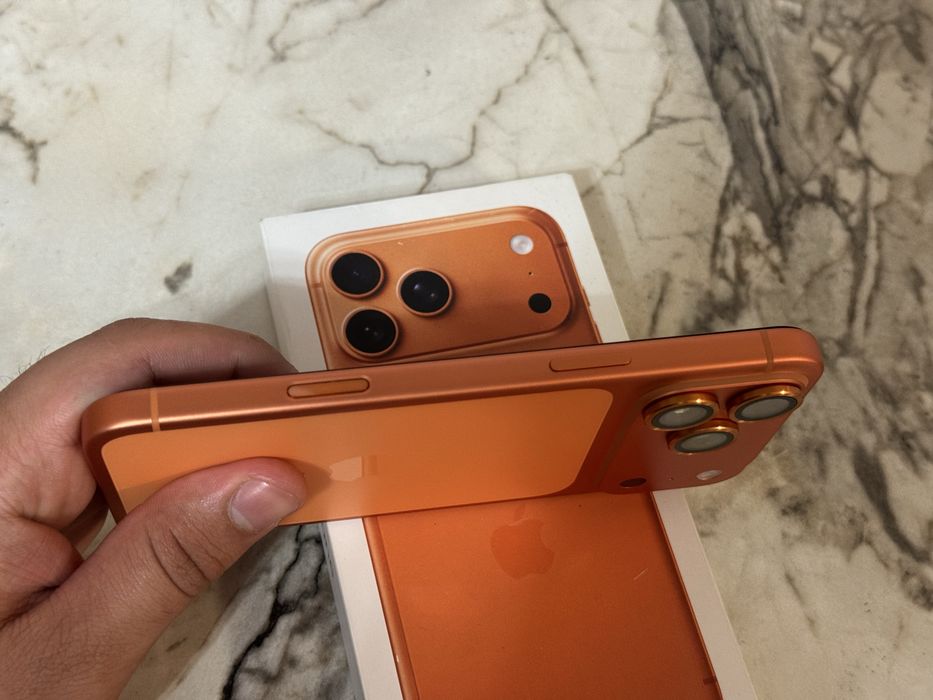 iPhone 17 Pro Max 512GB Cosmic Orange • Батерия 100% •  Брой Цикли 32 Международна гаранция