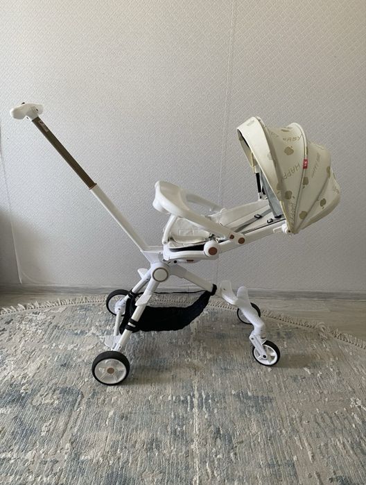 Коляска дрон белый цвет