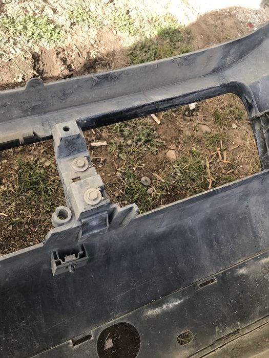 Продам передний бампер Bmw e34 привозной оригинал