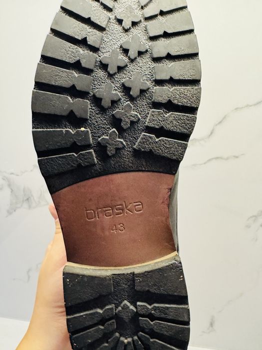 Продам  мужские туфли