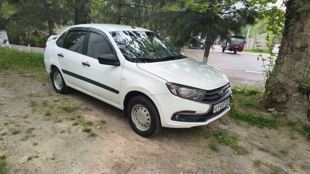 Продаётся LADA Granta седан