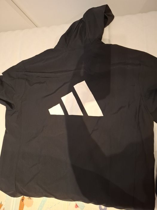Ветровка за бягане Adidas
