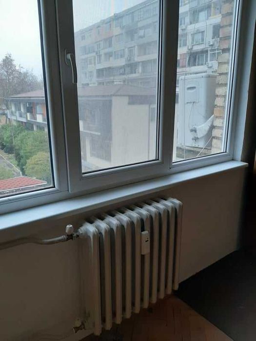 Дава се под наем Двустаен апартамент в Бургас, Зорница - 60 кв.м за 150 € - Снимка #3