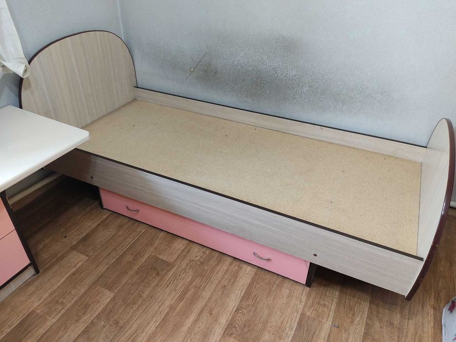 Детская мебель для девочки