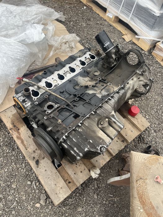 Двигатель м103 2.6  б/у под ремонт