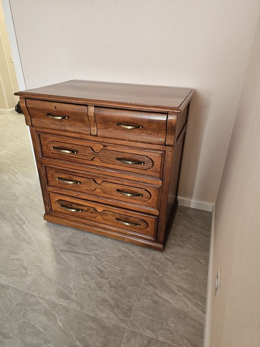 Комод с зеркалом