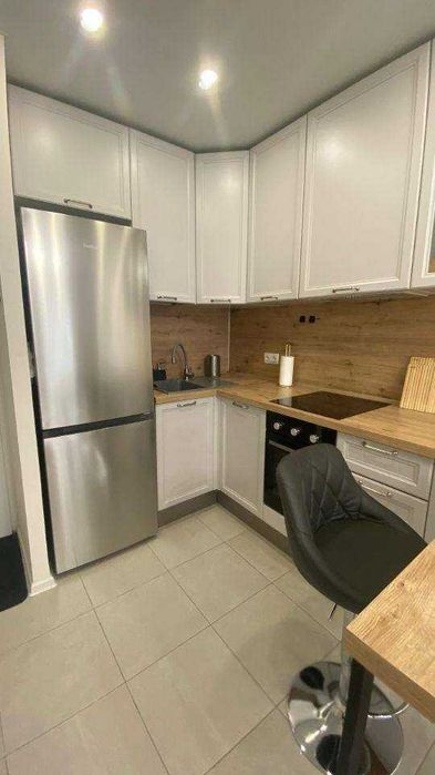 Срочно сдам евро 2х ком кв-ру 5/17 Жк Беш Чинор Махтумкули IT PArK А2