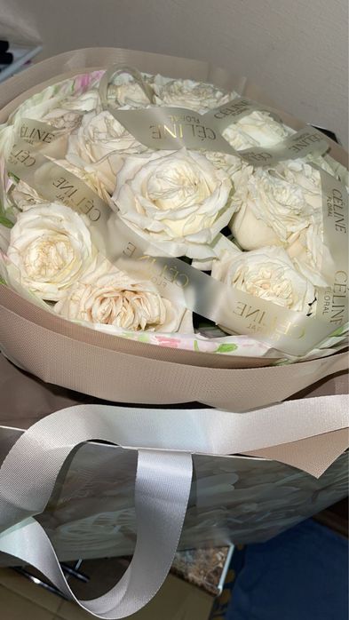 Цветы букет белых роз от Celin