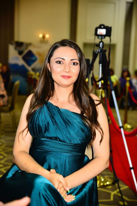 Бална рокля от Сватбен център “Плевен” L