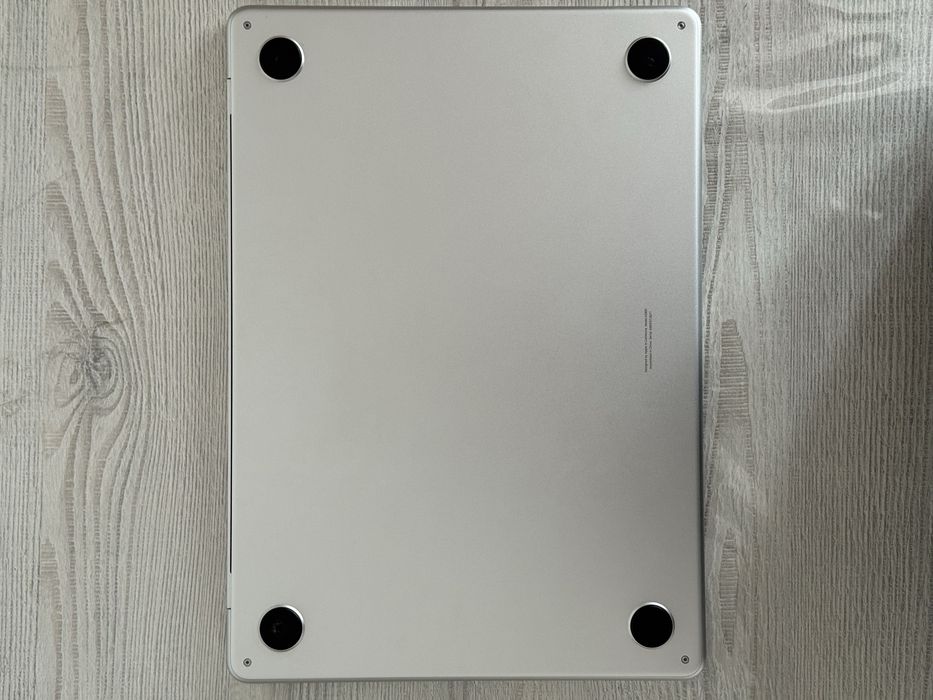 MacBook Air M2 13.6 / 8GB / 512GB SSD / Silver