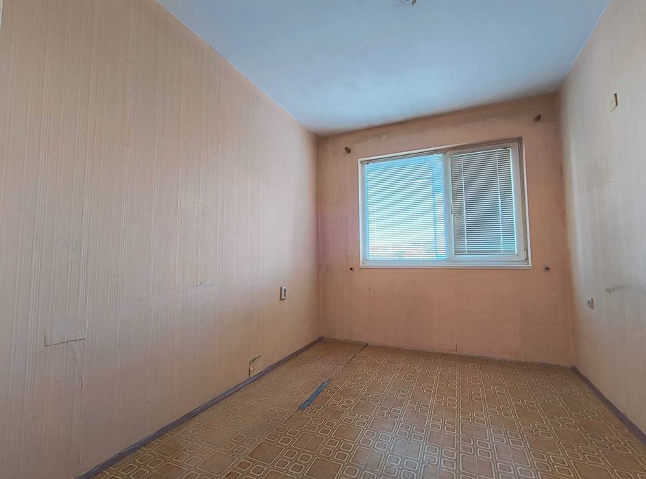 Продава се Тристаен апартамент в Русе, Родина 2 - 103 кв.м за 1263 €/кв.м - Снимка #7