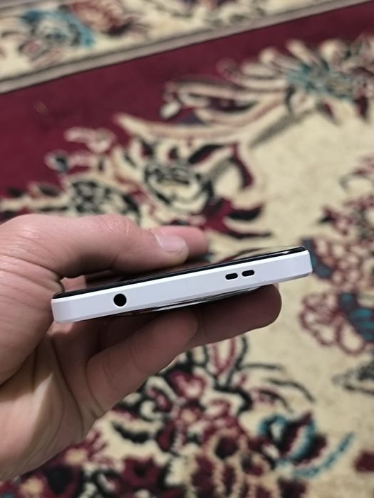 Продам телефон Redmi A3x